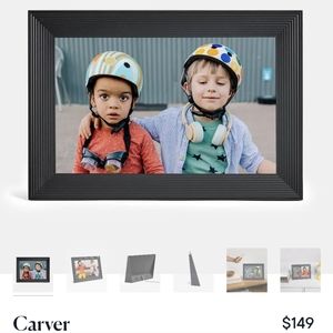 Aura Carver digital frame in color gravel
